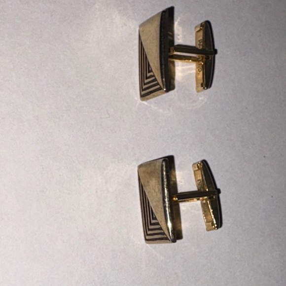 Gold Geometric Cufflinks - Picture 5 of 7